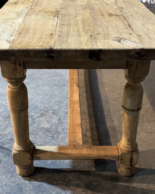CHARACTERFUL BLEACHED OAK FARMHOUSE DINING TABLE - ADDITIONAL PHOTO 14