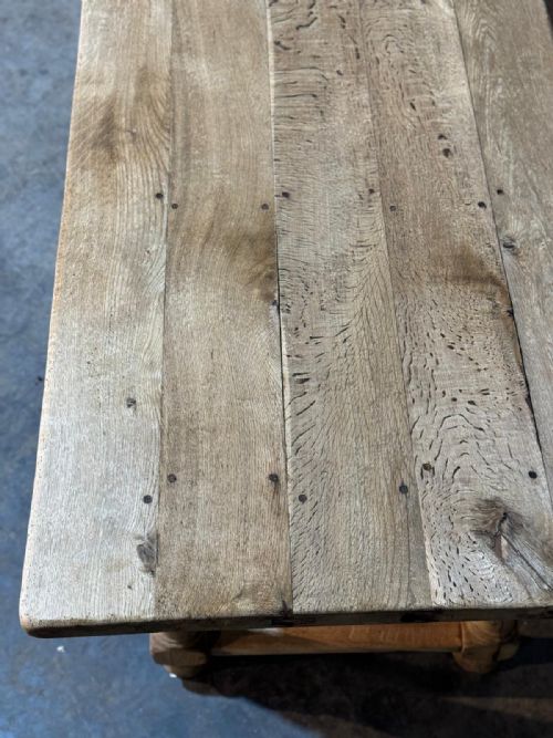 CHARACTERFUL BLEACHED OAK FARMHOUSE DINING TABLE - ADDITIONAL PHOTO 15