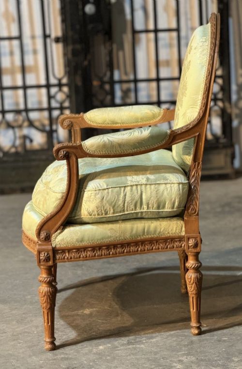 COMFORTABLE PAIR FRENCH BERGERE CHAIRS - ADDITIONAL PHOTO 20