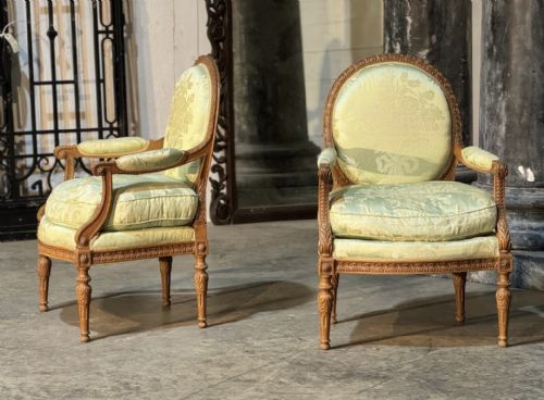COMFORTABLE PAIR FRENCH BERGERE CHAIRS - ADDITIONAL PHOTO 21