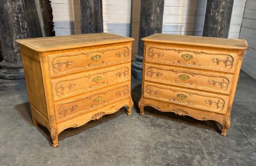 RARE PAIR FRENCH COMMODE CHESTS OF DRAWERS - ADDITIONAL PHOTO 6