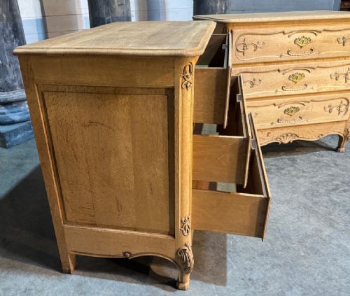RARE PAIR FRENCH COMMODE CHESTS OF DRAWERS - ADDITIONAL PHOTO 15