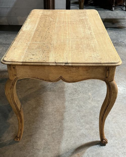 FRENCH BLEACHED OAK VERSATILE TABLE - ADDITIONAL PHOTO 11