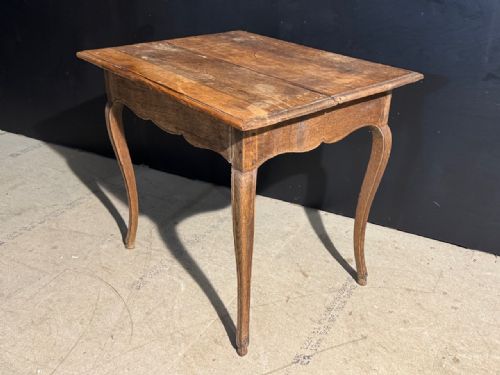 FRENCH EARLY OAK SIDE TABLE - ADDITIONAL PHOTO 4