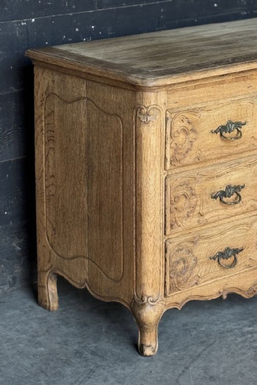 PRETTY FRENCH 3 DRAWER COMMODE CHEST OF DRAWERS - ADDITIONAL PHOTO 2