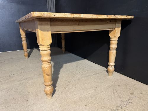 PINE FARMHOUSE DINING TABLE - ADDITIONAL PHOTO 11