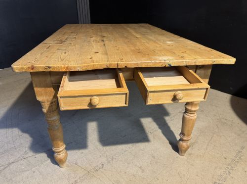PINE FARMHOUSE DINING TABLE - ADDITIONAL PHOTO 14