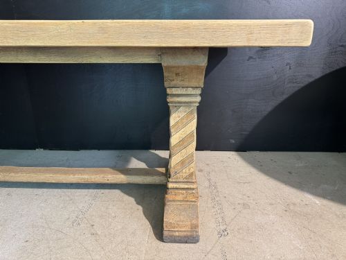 FRENCH OAK FARMHOUSE DINING TABLE - ADDITIONAL PHOTO 6