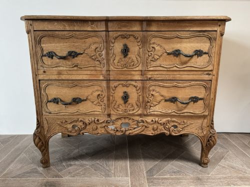 FRENCH BLEACHED OAK COMMODE CHEST - ADDITIONAL PHOTO 3