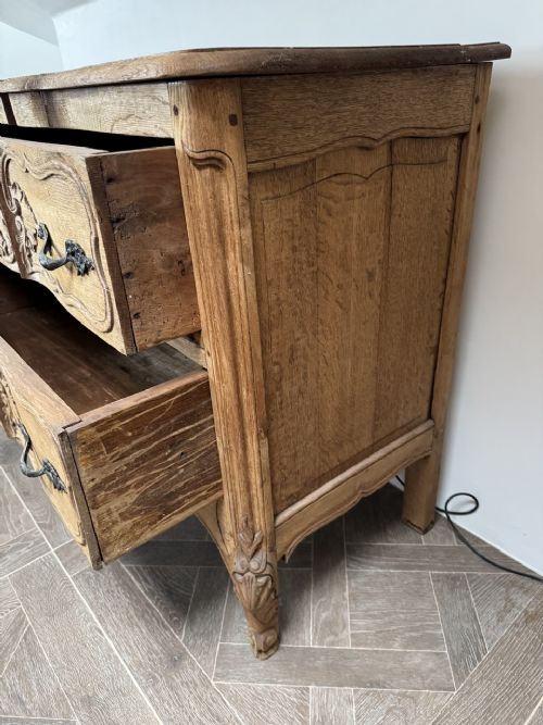 FRENCH BLEACHED OAK COMMODE CHEST - ADDITIONAL PHOTO 9
