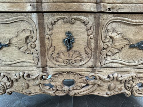 FRENCH BLEACHED OAK COMMODE CHEST - ADDITIONAL PHOTO 10