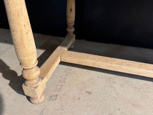 FRENCH OAK FARMHOUSE DINING TABLE - ADDITIONAL PHOTO 10