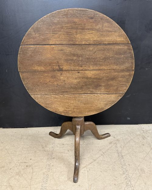 Georgian Oak Tilt Top Table