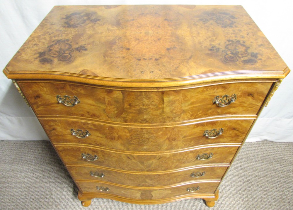 Burr Walnut 5 Drawer Serpentine Chest of Drawers View XII