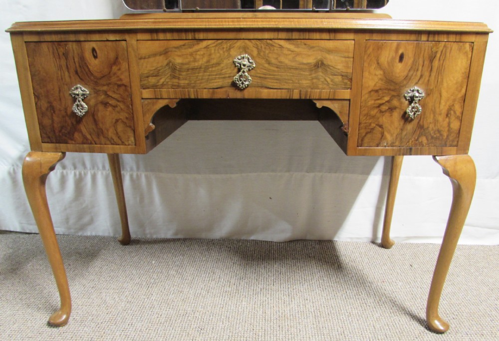 Queen Anne Burr Walnut Dressing Table View V
