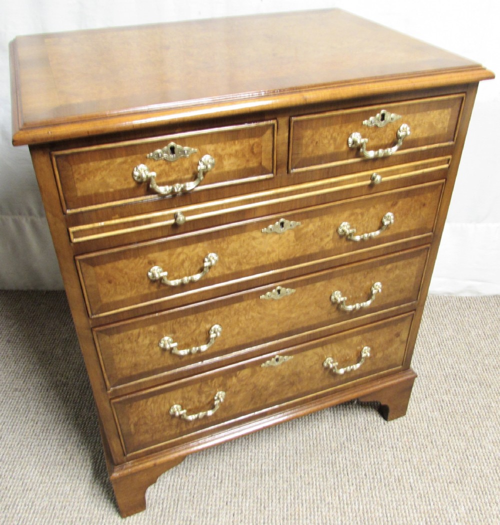 Burr Walnut Bachelors Chest of Drawers