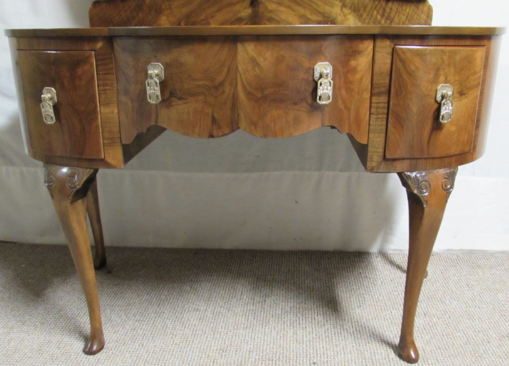 Burr Walnut Cloud Shaped Dressing Table View V