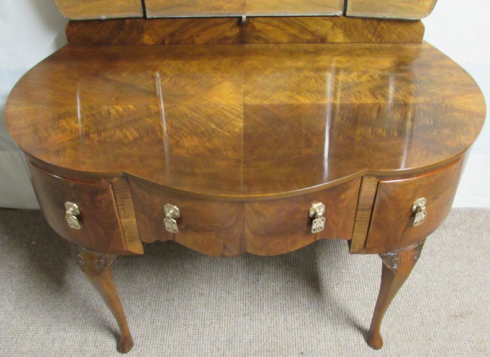Burr Walnut Cloud Shaped Dressing Table View VII