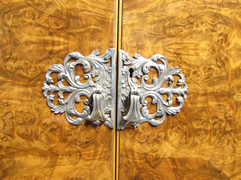 Fine Quality Burr Walnut Wardrobe View V