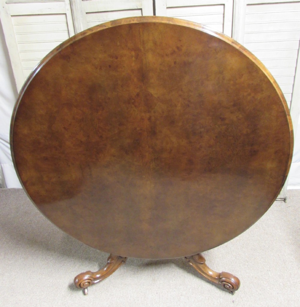 Burr Walnut Victorian Round Loo Table