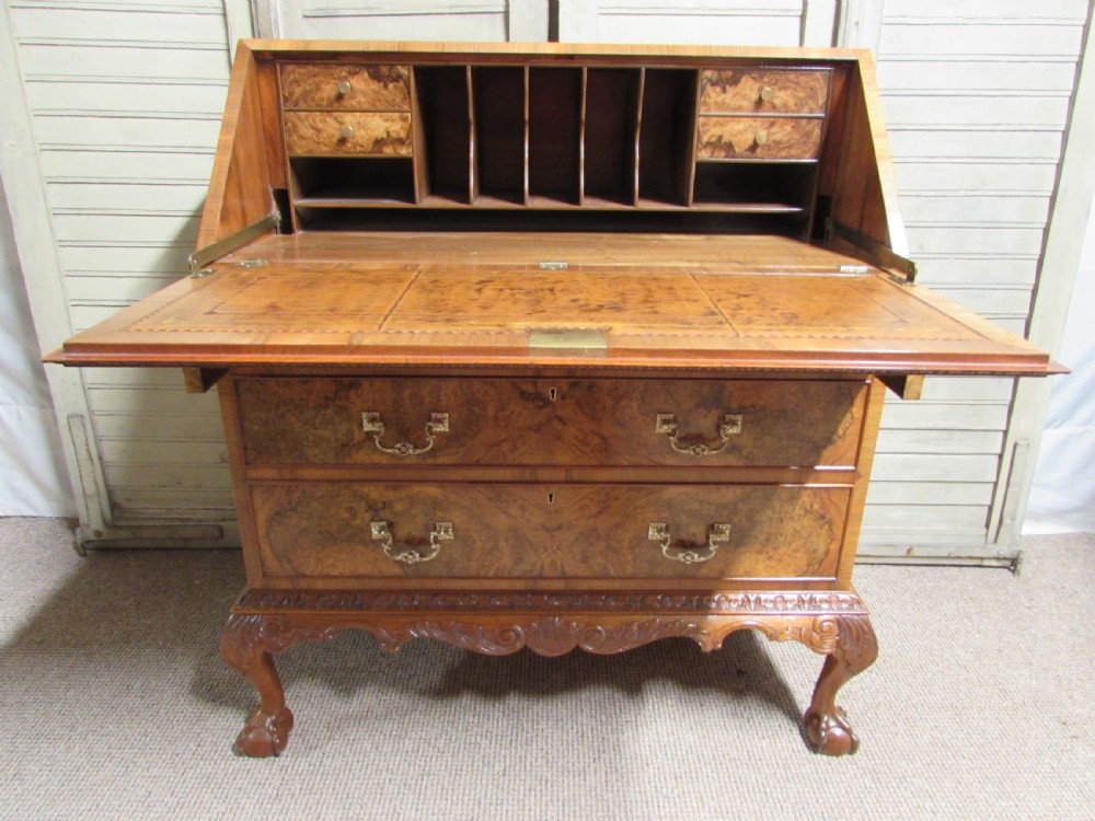 Queen Anne Burr Walnut Bureau View V