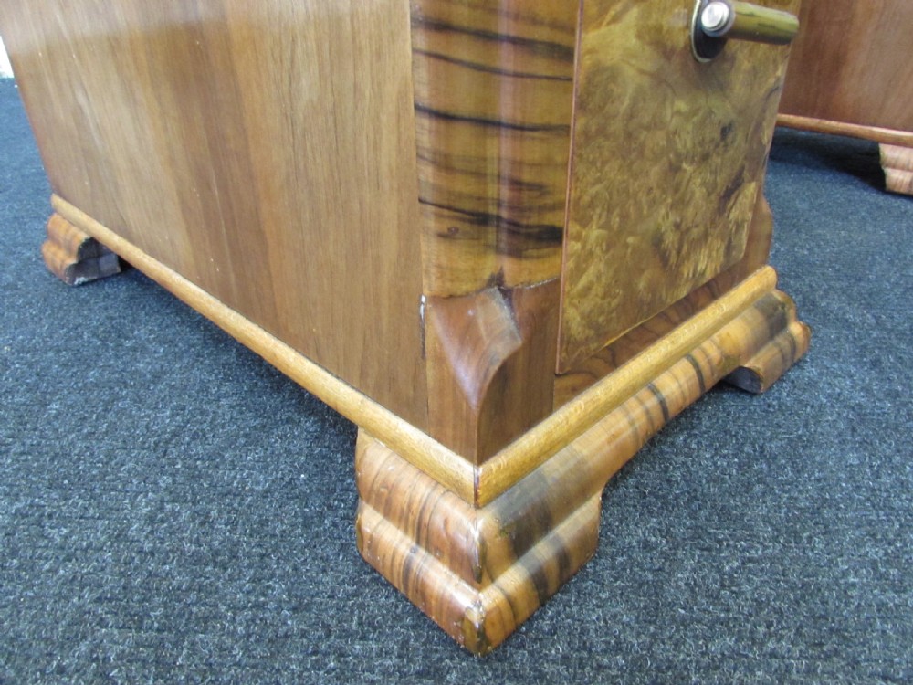 Art Deco Burr Walnut Dressing Table  View XIV