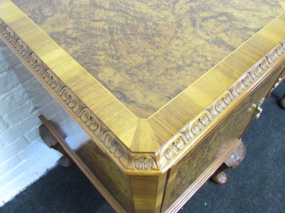 Burr Walnut Queen Anne Dining Suite View XI