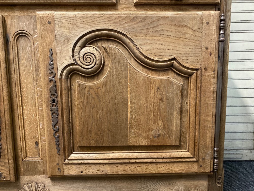 Large French Bleached Oak Dresser View VI