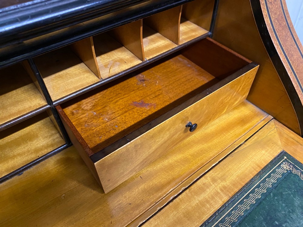 Very Fine Italian Amboyna Bureau Bookcase View III
