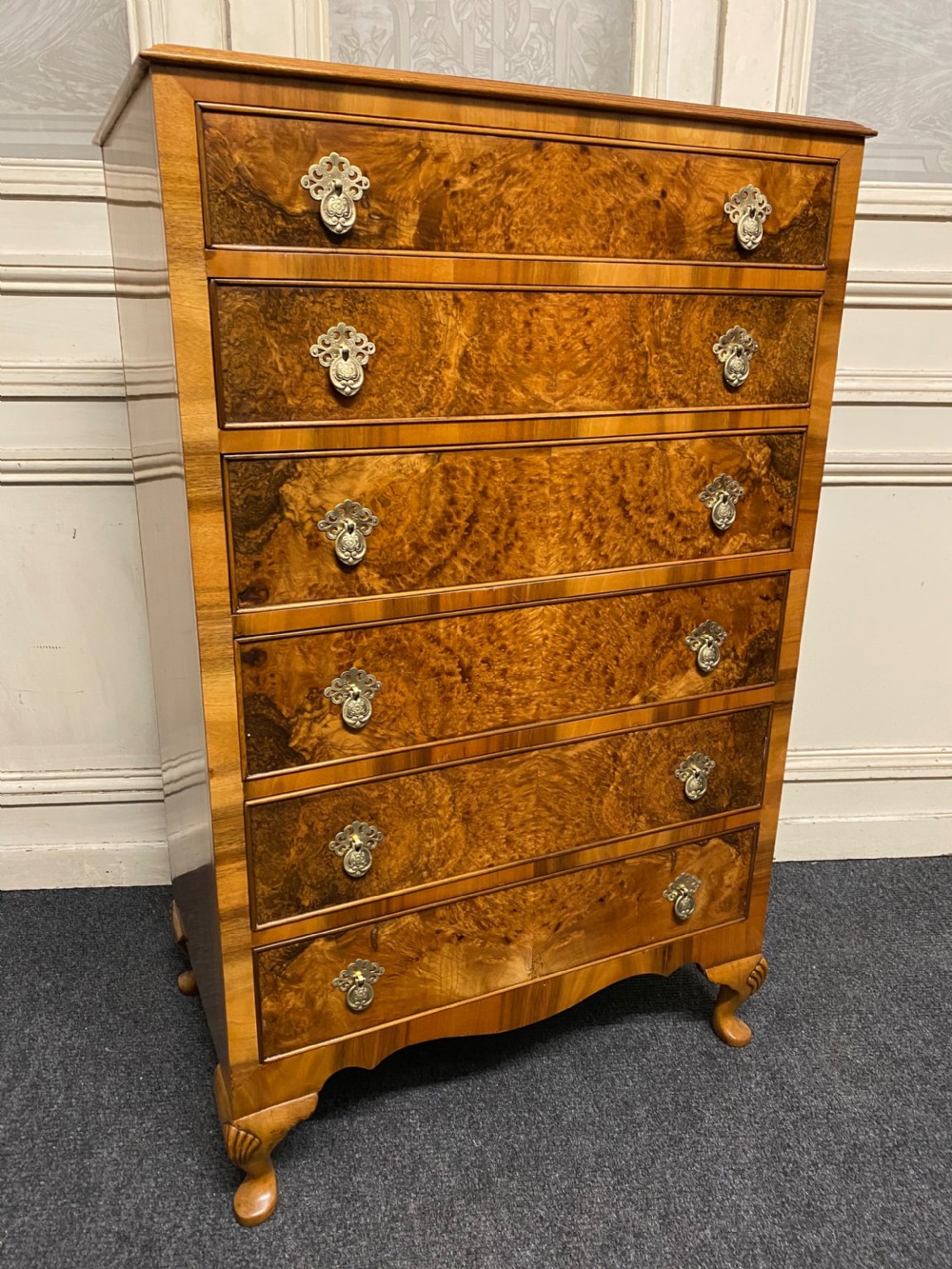 Burr Walnut 6 Drawer Chest 