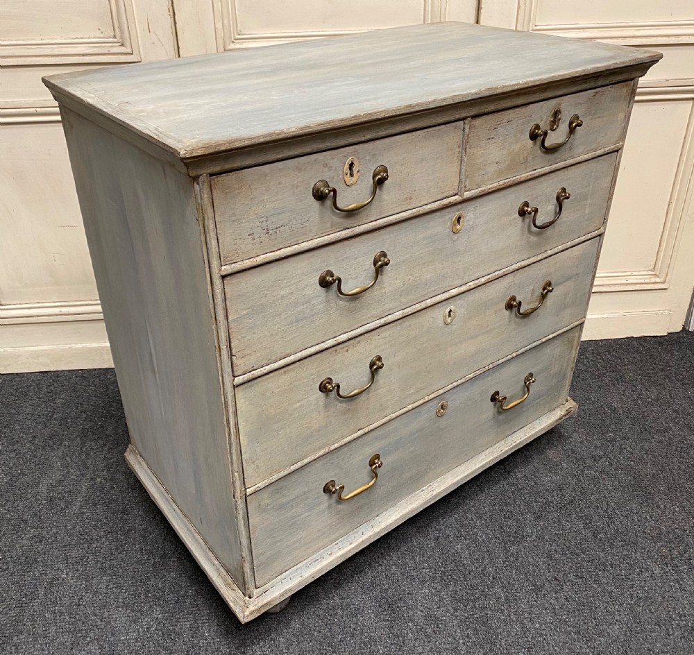 Lovely 18th C Chest of Drawers View V