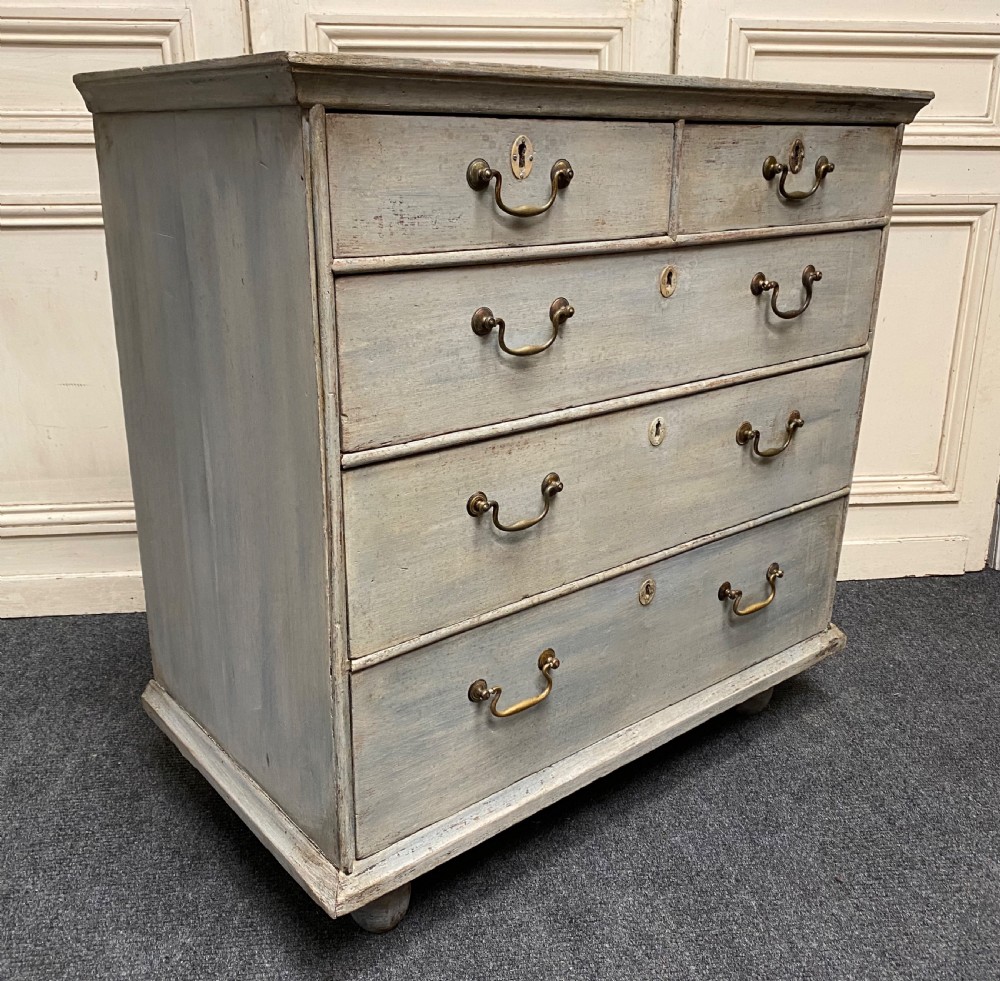 Lovely 18th C Chest of Drawers View VI