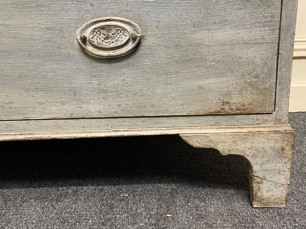 English Oak chest of Drawers View X