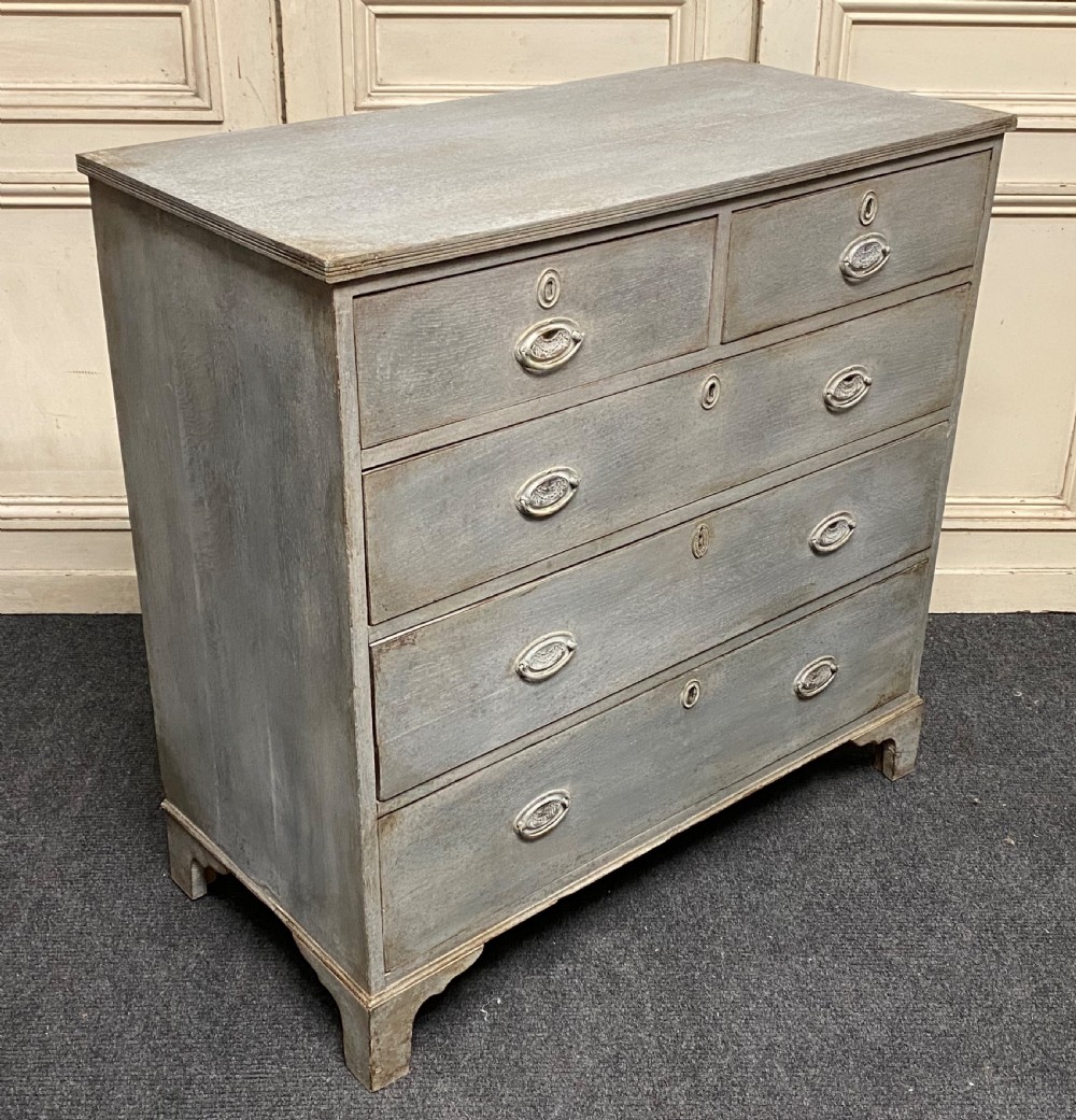 English Oak chest of Drawers View XI