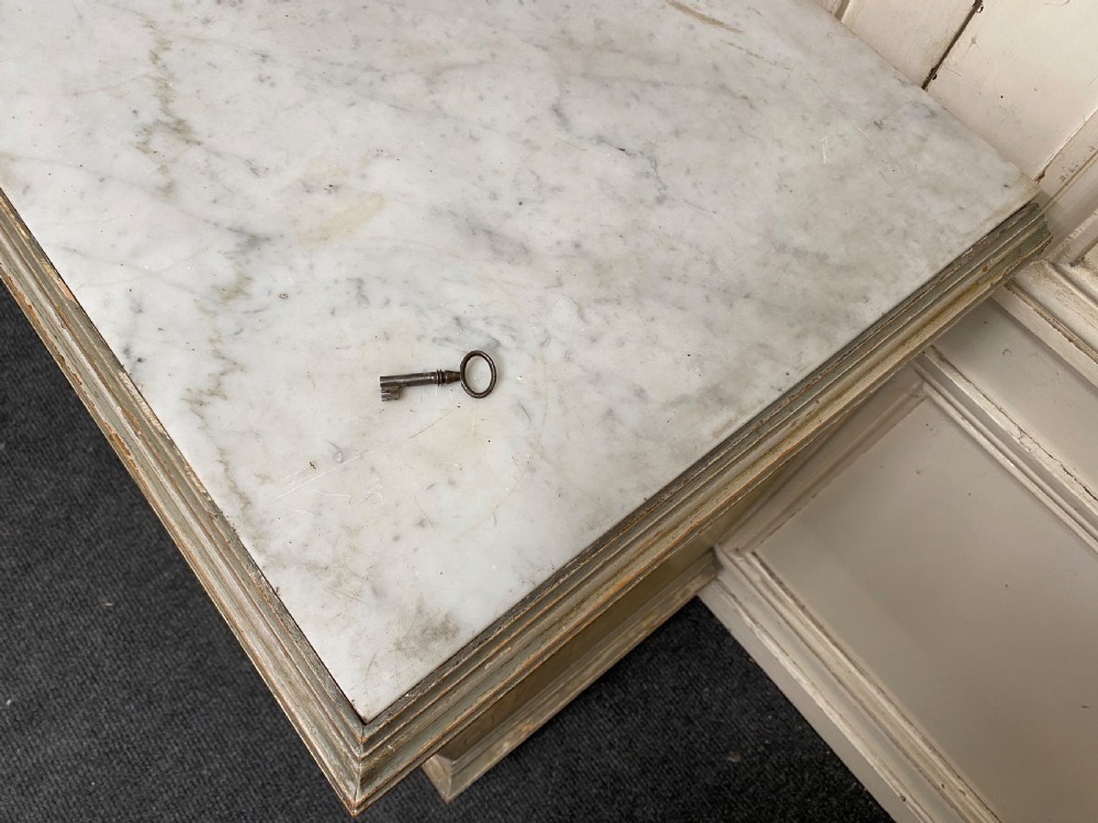 Superb French Chest of Drawers View XIII