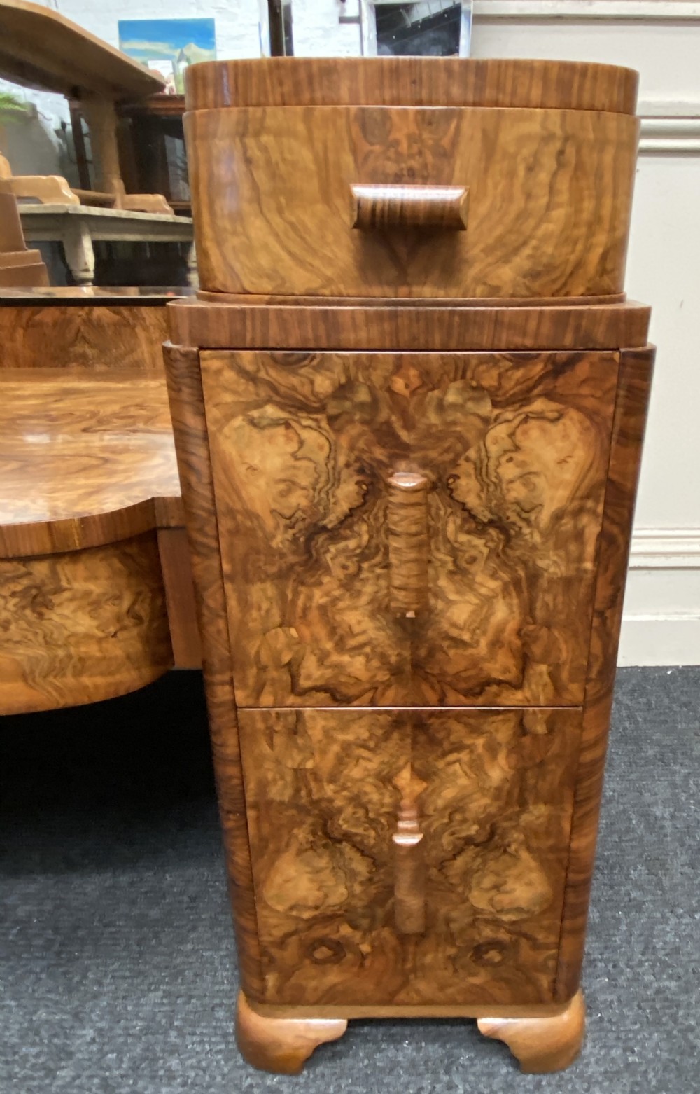 Burr Walnut Art Deco Dressing Table View XXII