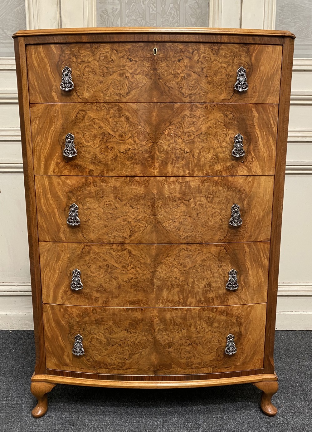 Burr Walnut Chest of 5 Drawers