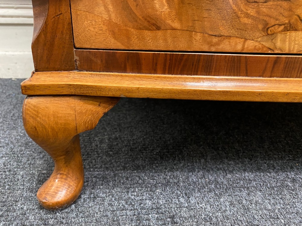 Burr Walnut Chest of 5 Drawers View XIV