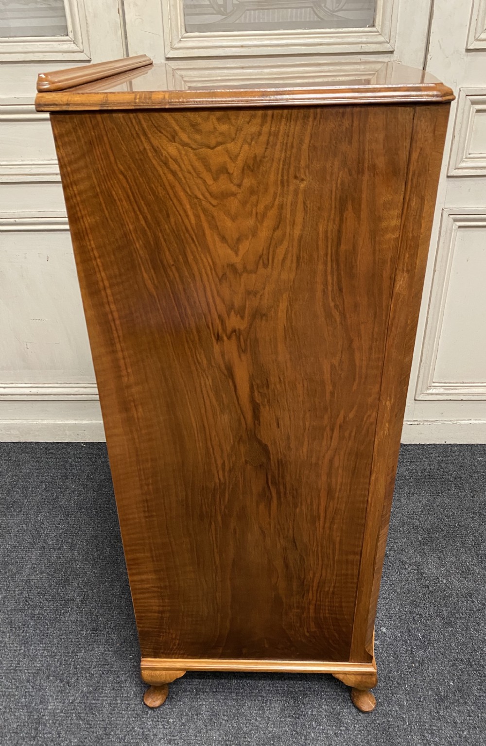 Burr Walnut Chest of 5 Drawers View XVI