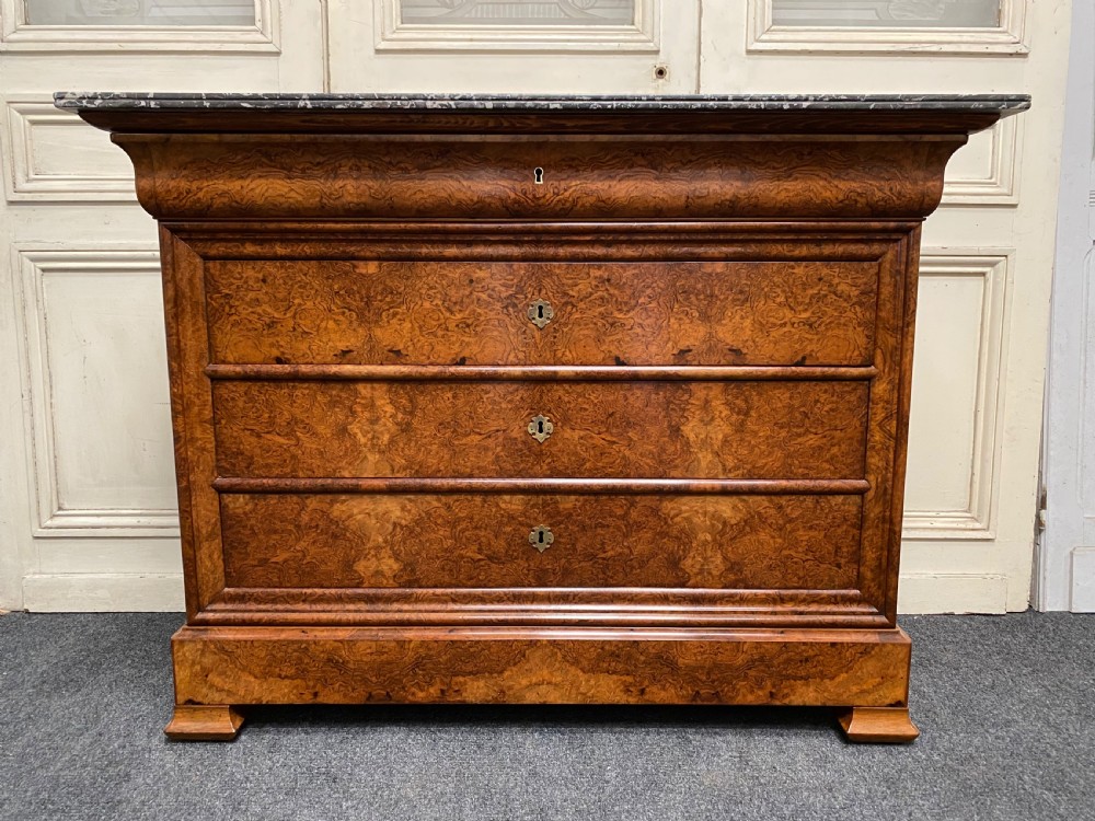 Fine Quality French Burr Walnut Chest of Drawers View II