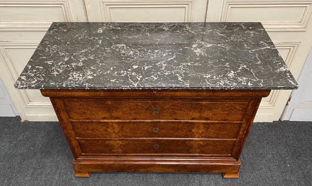 Fine Quality French Burr Walnut Chest of Drawers View III