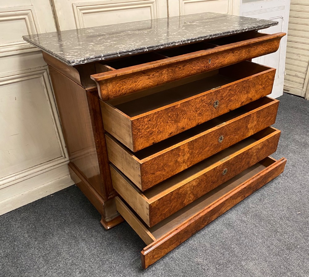 Fine Quality French Burr Walnut Chest of Drawers View V