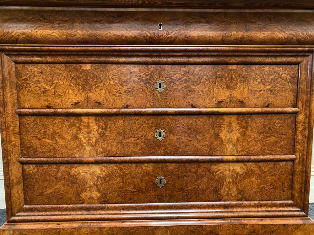 Fine Quality French Burr Walnut Chest of Drawers View X