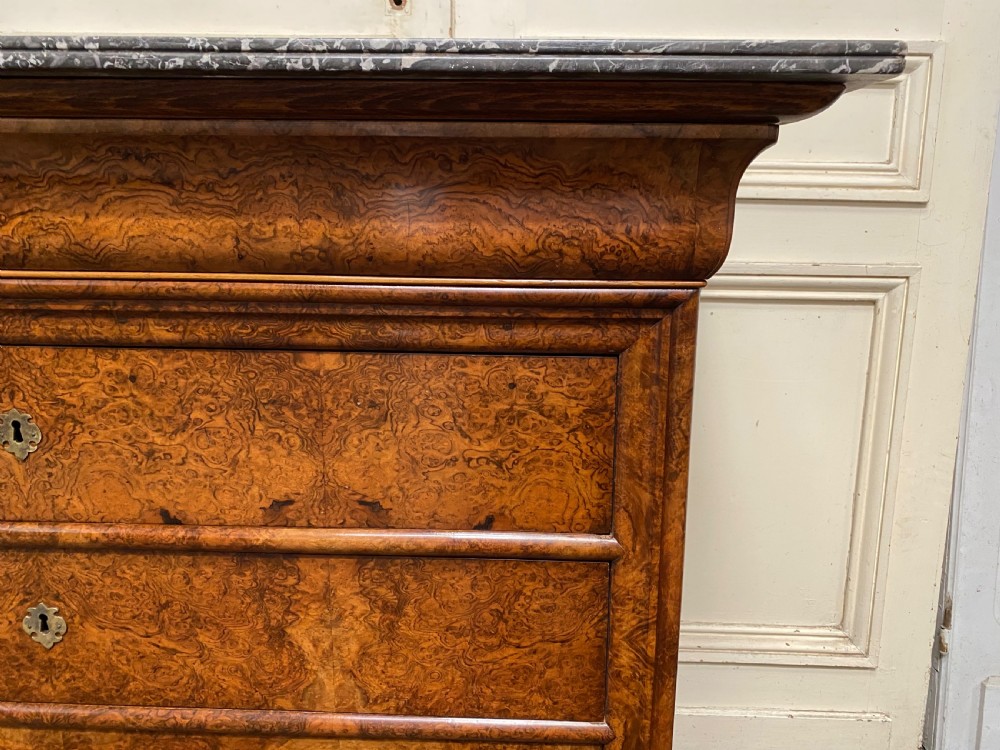 Fine Quality French Burr Walnut Chest of Drawers View XIII
