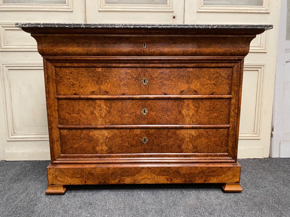 Fine Quality French Burr Walnut Chest of Drawers View XIV