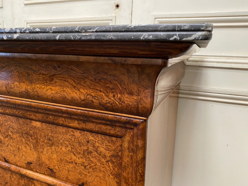 Fine Quality French Burr Walnut Chest of Drawers View XIX