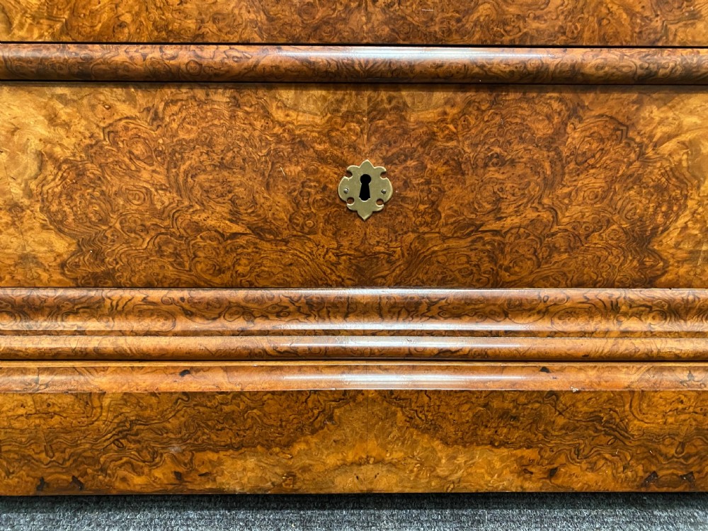 Fine Quality French Burr Walnut Chest of Drawers View XXX