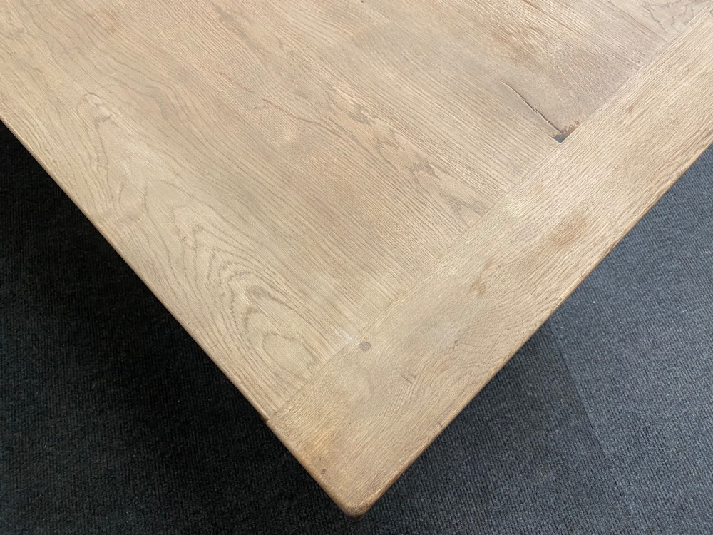 French Bretagne Oak Dining Table  View XIV
