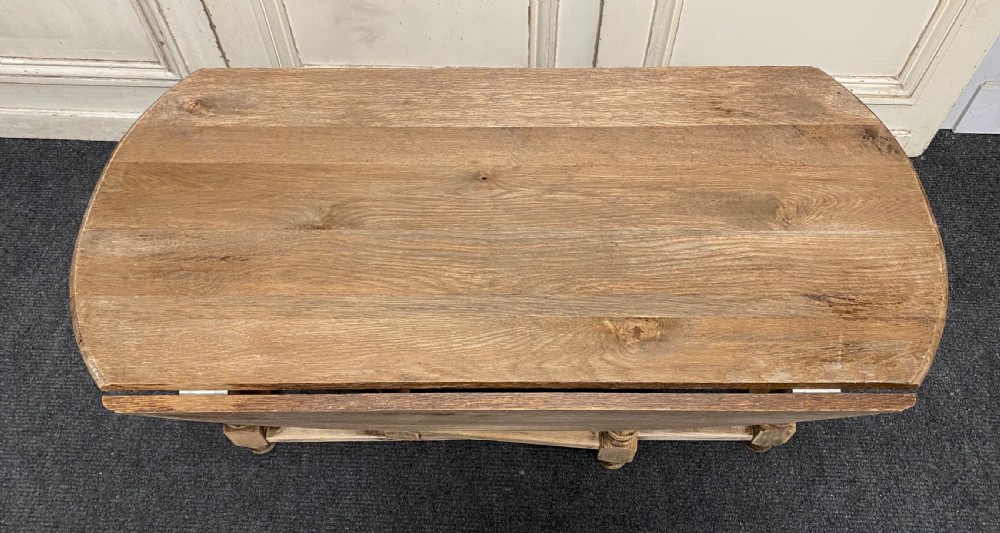 Large Oak Coffee Table View VIII