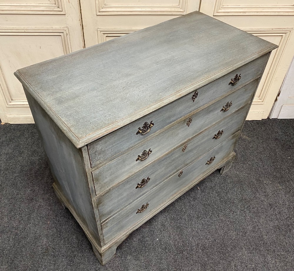 Georgian Oak Chest of Drawers View X
